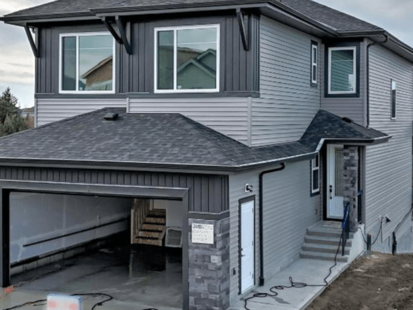 2052 Collip Crescent SW